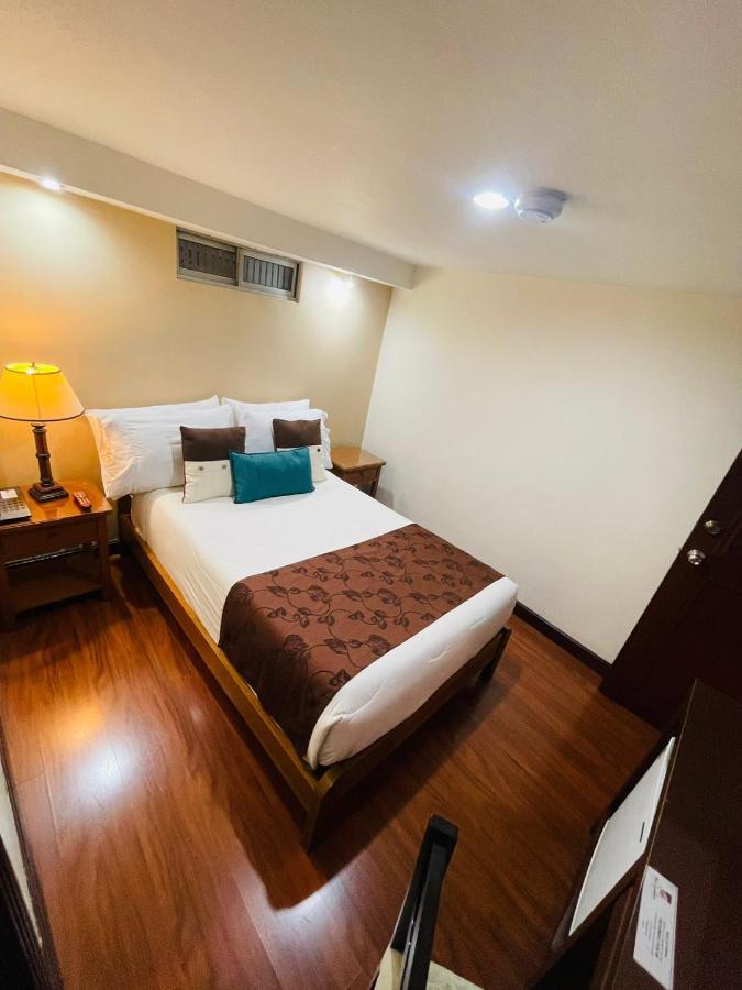 Hotel La Sabana Богота Екстер'єр фото