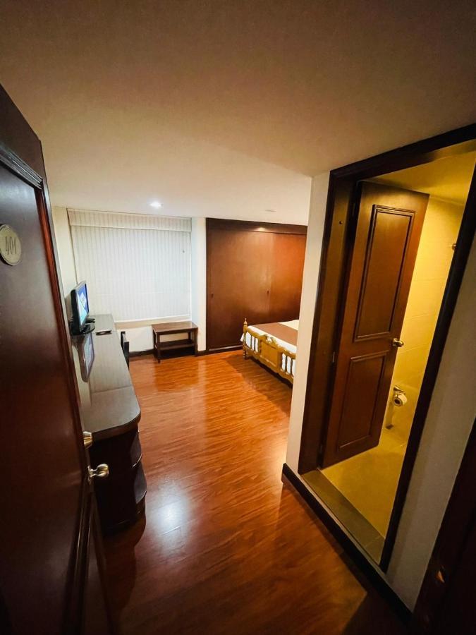 Hotel La Sabana Богота Екстер'єр фото